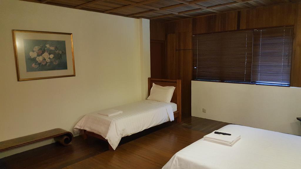Rainforest Bed & Breakfast Kuala Lumpur Esterno foto