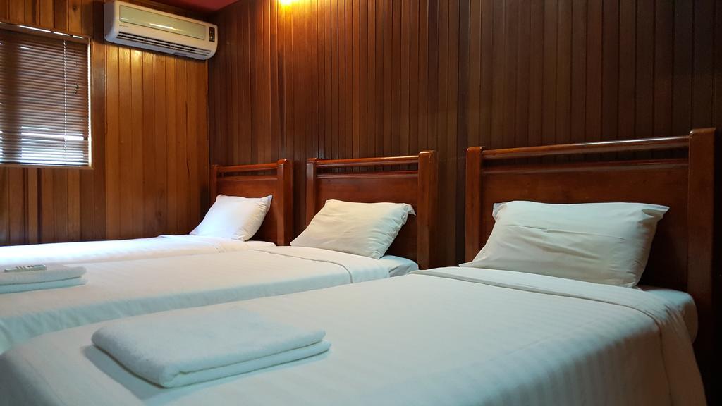 Rainforest Bed & Breakfast Kuala Lumpur Esterno foto