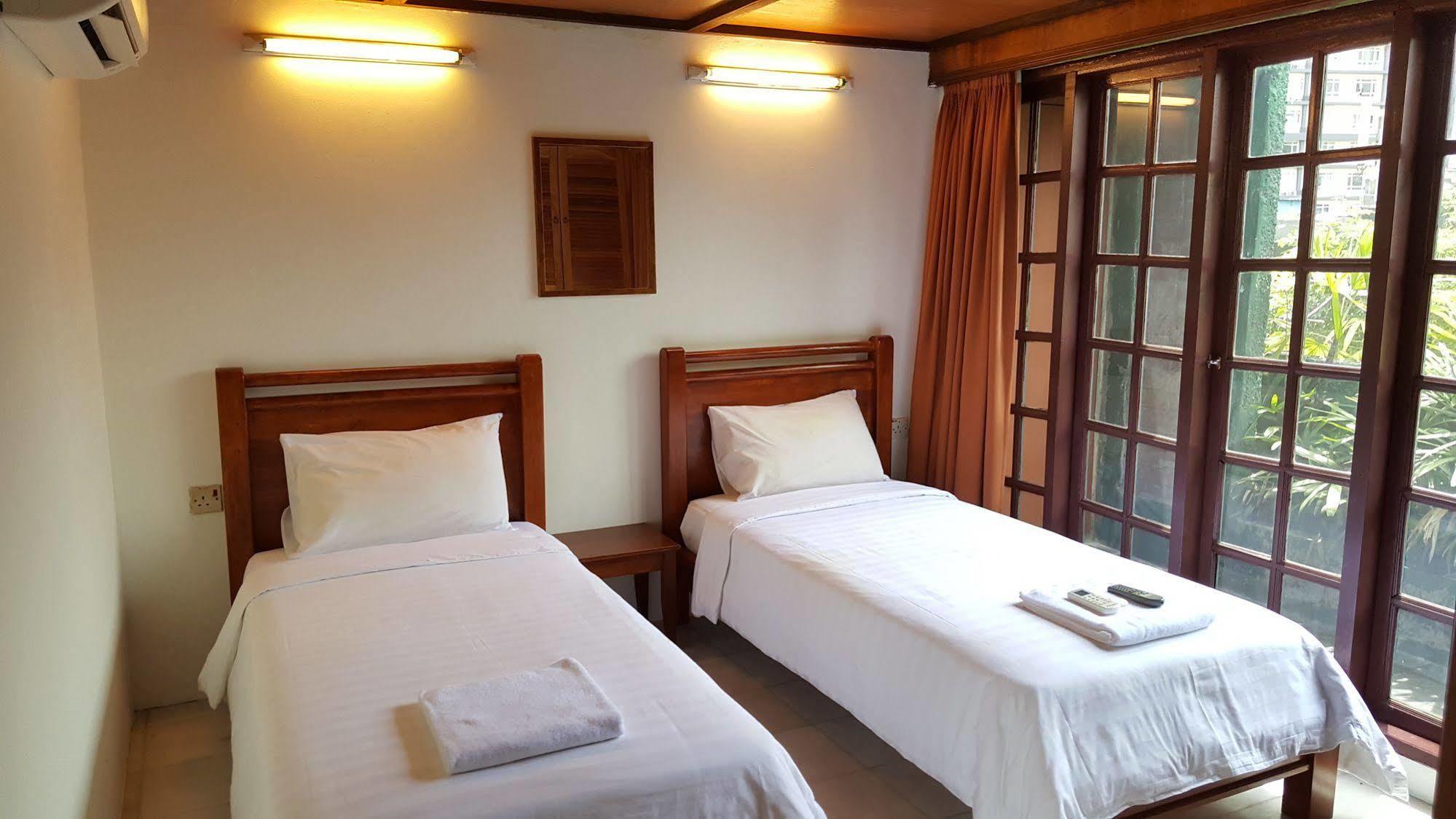 Rainforest Bed & Breakfast Kuala Lumpur Esterno foto